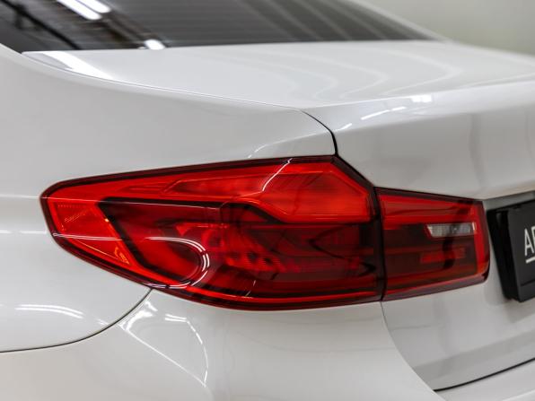 BMW 5 серии VII (G30/G31/G38) с пробегом 2017 года, цена 3 498 000 рублей, 66256 км, седан, Автокод Объявления