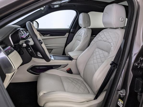 Jaguar F-Pace I Рестайлинг с пробегом 2022 года, цена 5 500 000 рублей, 43762 км, внедорожник, Автокод Объявления