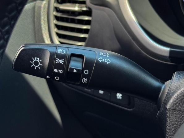 Kia Rio IV Рестайлинг с пробегом 2022 года, цена 1 699 000 рублей, 96255 км, хэтчбек, Автокод Объявления