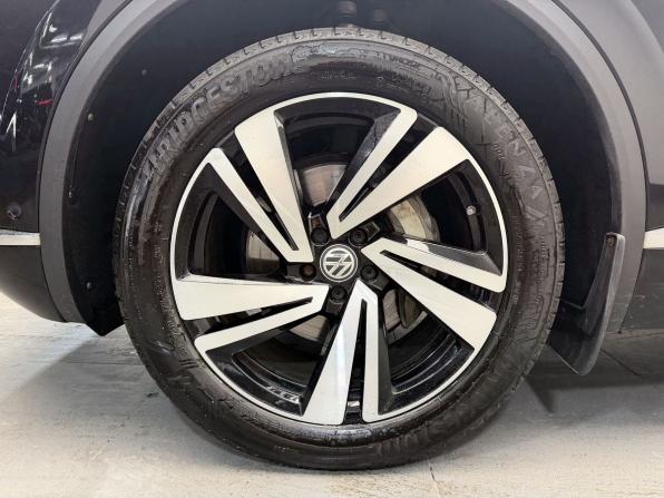 Volkswagen Touareg III с пробегом 2020 года, цена 4 950 000 рублей, 220236 км, внедорожник, Автокод Объявления