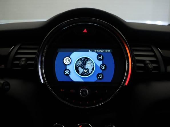 Mini Hatch III (F55/F56) Рестайлинг с пробегом 2020 года, цена 2 250 000 рублей, 53000 км, хэтчбек, Автокод Объявления