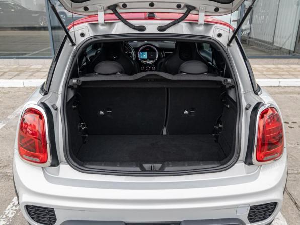 Mini Hatch III (F55/F56) с пробегом 2015 года, цена 2 180 000 рублей, 197504 км, хэтчбек, Автокод Объявления