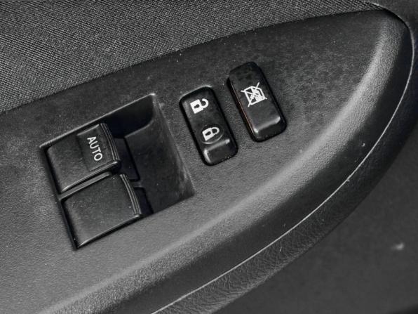 Toyota Corolla X (E140 E150) Рестайлинг с пробегом 2012 года, цена 1 000 000 рублей, 182807 км, седан, Автокод Объявления