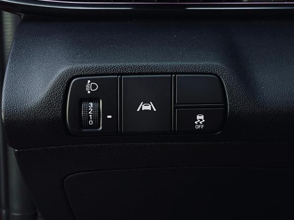 Hyundai Avante VII с пробегом 2022 года, цена 2 900 000 рублей, 60982 км, седан, Автокод Объявления