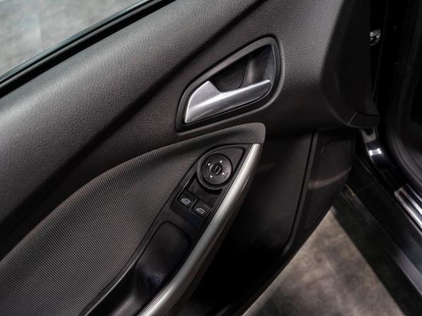 Ford Focus III с пробегом 2014 года, цена 885 000 рублей, 73015 км, хэтчбек, Автокод Объявления