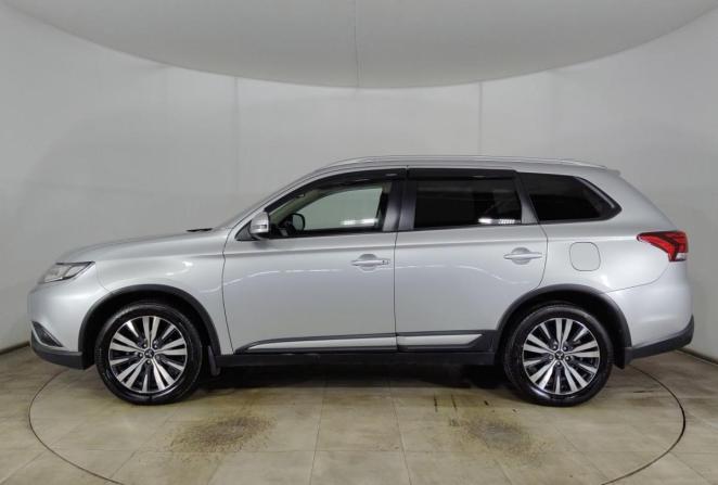 Mitsubishi Outlander III Рестайлинг 2 с пробегом 2018 года, цена 1 870 000 рублей, 235730 км, внедорожник, Автокод Объявления