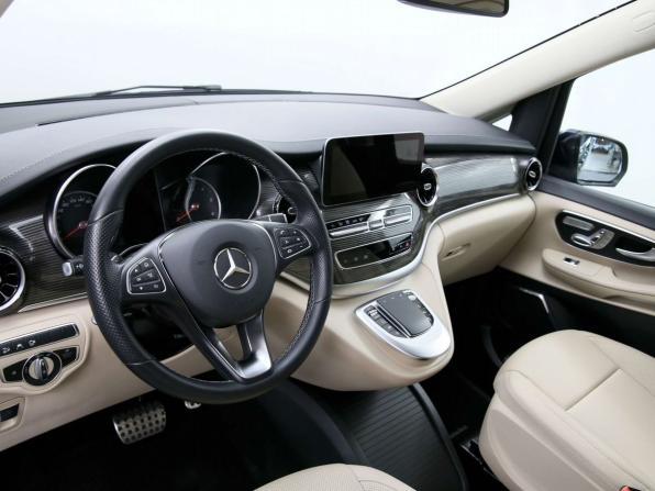 Mercedes-Benz V-Класс III (W447) Рестайлинг с пробегом 2020 года, цена 9 500 000 рублей, 76225 км, минивэн, Автокод Объявления
