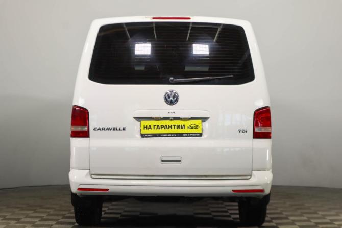 Volkswagen Caravelle T5 Рестайлинг с пробегом 2013 года, цена 1 749 000 рублей, 244000 км, минивэн, Автокод Объявления