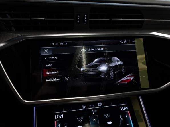 Audi A6 V (C8) Рестайлинг с пробегом 2025 года, цена 5 250 000 рублей, 222 км, седан, Автокод Объявления