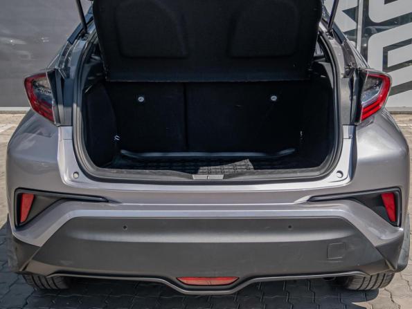 Toyota C-HR I с пробегом 2019 года, цена 2 400 000 рублей, 117932 км, внедорожник, Автокод Объявления