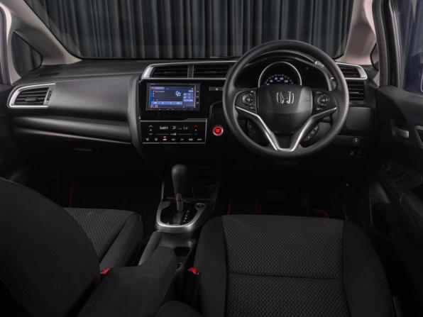 Honda Fit III Рестайлинг с пробегом 2019 года, цена 1 329 000 рублей, 59733 км, хэтчбек, Автокод Объявления
