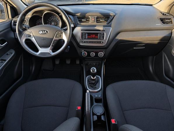 Kia Rio III Рестайлинг с пробегом 2016 года, цена 1 050 000 рублей, 76311 км, хэтчбек, Автокод Объявления