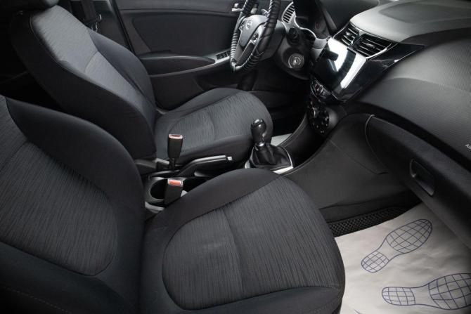 Hyundai Solaris I Рестайлинг с пробегом 2016 года, цена 999 000 рублей, 127004 км, седан, Автокод Объявления