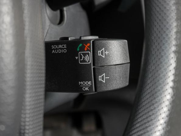 Renault Sandero II с пробегом 2016 года, цена 1 199 000 рублей, 73321 км, хэтчбек, Автокод Объявления