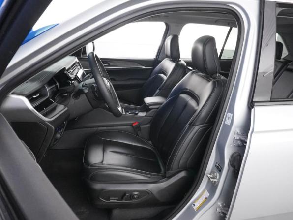 Jeep Grand Cherokee V (WL) с пробегом 2023 года, цена 5 949 236 рублей, 39638 км, внедорожник, Автокод Объявления