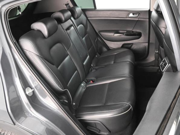 Kia Sportage IV Рестайлинг с пробегом 2021 года, цена 2 249 000 рублей, 171356 км, внедорожник, Автокод Объявления
