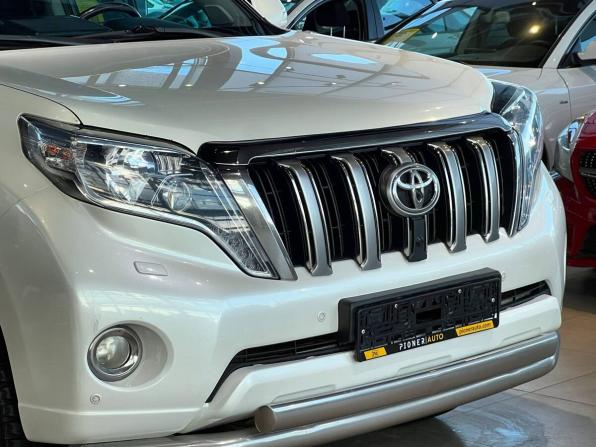 Toyota Land Cruiser Prado 150 Series Рестайлинг 1 с пробегом 2015 года, цена 3 680 000 рублей, 206000 км, внедорожник, Автокод Объявления