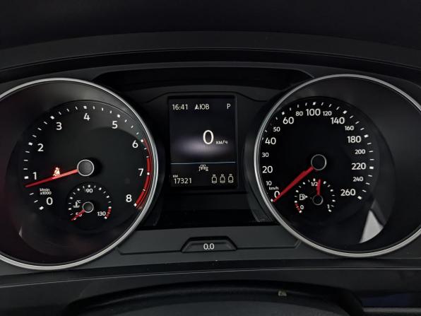 Volkswagen Tiguan II Рестайлинг с пробегом 2021 года, цена 3 825 000 рублей, 17314 км, внедорожник, Автокод Объявления