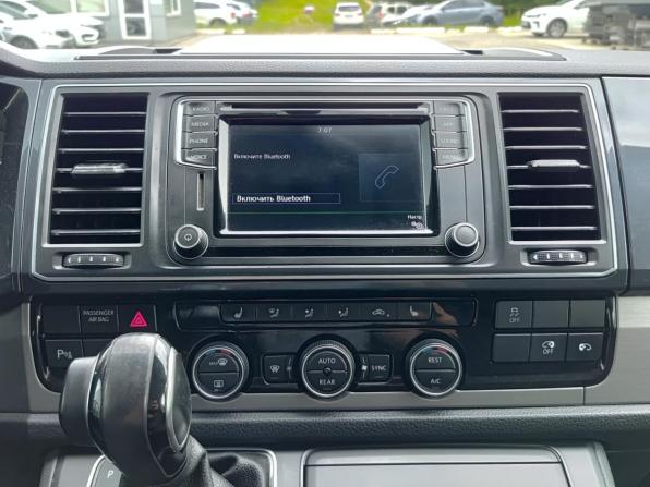 Volkswagen Caravelle T6 с пробегом 2019 года, цена 3 700 000 рублей, 132701 км, минивэн, Автокод Объявления