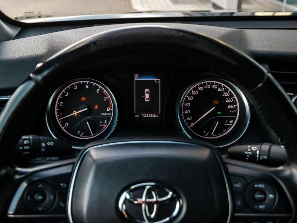 Toyota Camry VIII (XV70) с пробегом 2020 года, цена 2 470 000 рублей, 123562 км, седан, Автокод Объявления