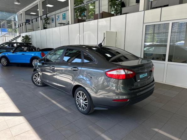 Ford Fiesta Mk6 Рестайлинг с пробегом 2018 года, цена 840 000 рублей, 115965 км, хэтчбек, Автокод Объявления