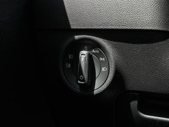 Skoda Karoq I с пробегом 2017 года, цена 2 279 000 рублей, 94520 км, внедорожник, Автокод Объявления