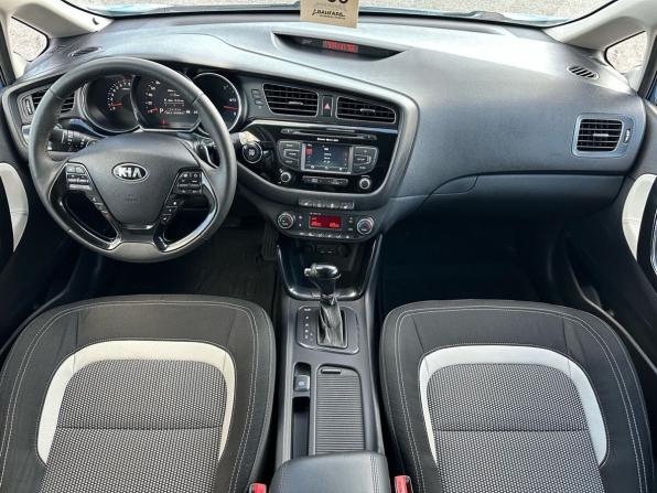 Kia Ceed II с пробегом 2013 года, цена 920 000 рублей, 210000 км, хэтчбек, Автокод Объявления