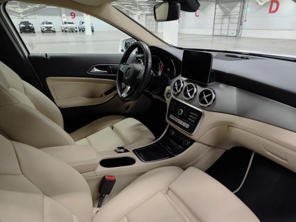 Mercedes-Benz GLA I (X156) Рестайлинг с пробегом 2018 года, цена 2 750 000 рублей, 67332 км, внедорожник, Автокод Объявления