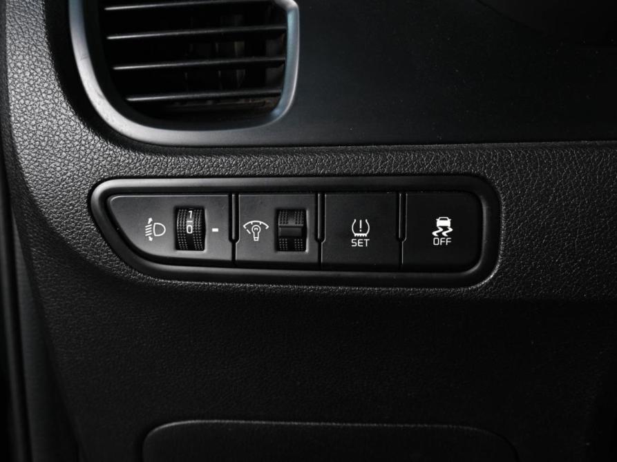 Kia Rio IV Ростов-на-Дону  - изображение 16