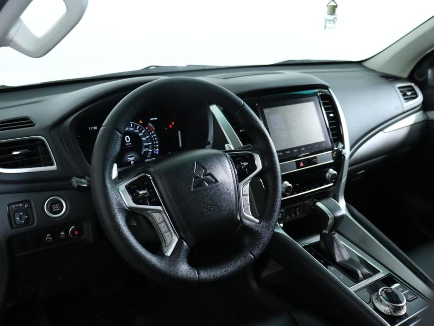 Mitsubishi Montero Sport III Рестайлинг Санкт-Петербург  - изображение 14