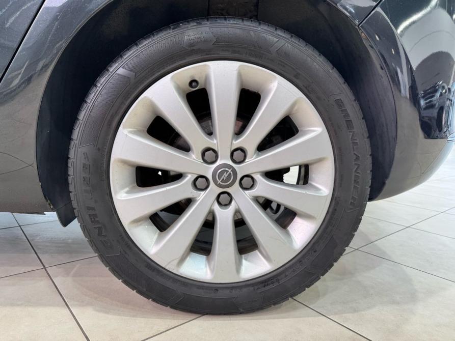 Opel Astra J Рестайлинг Москва  - изображение 9