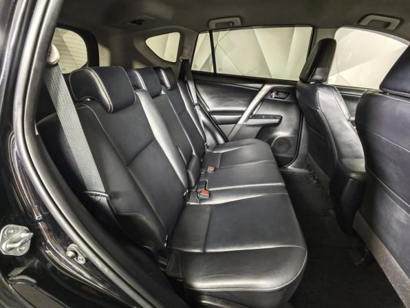 Toyota RAV4 IV (XA40) Рестайлинг с пробегом 2019 года, цена 2 050 000 рублей, 236473 км, внедорожник, Автокод Объявления