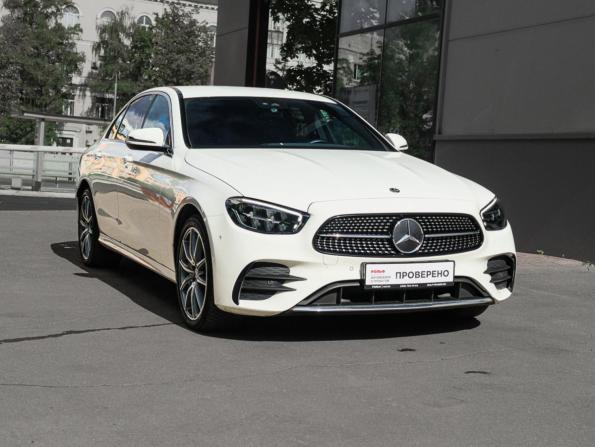 Mercedes-Benz E-Класс V (W213 S213 C238) Рестайлинг с пробегом 2022 года, цена 5 250 000 рублей, 53995 км, седан, Автокод Объявления