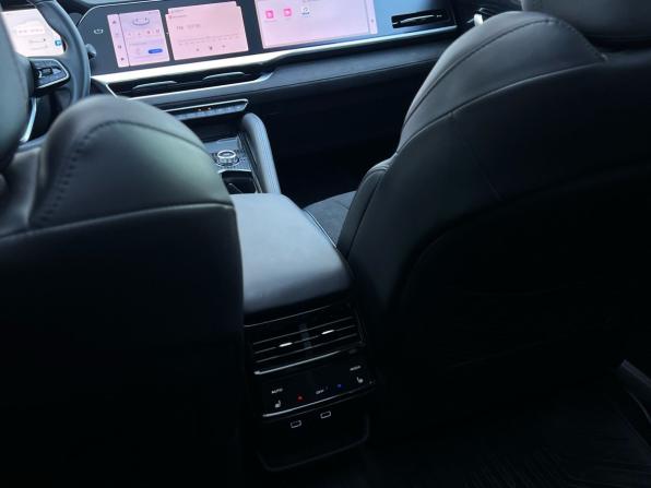 Geely Monjaro I с пробегом 2024 года, цена 3 500 000 рублей, 31000 км, внедорожник, Автокод Объявления