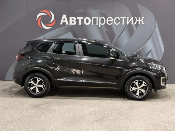 Renault Kaptur I с пробегом 2019 года, цена 1 795 000 рублей, 51510 км, внедорожник, Автокод Объявления