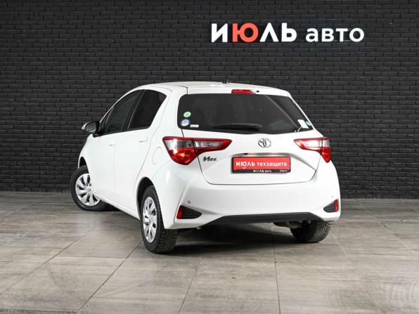 Toyota Vitz III (XP130) Рестайлинг с пробегом 2019 года, цена 1 200 000 рублей, 98004 км, хэтчбек, Автокод Объявления