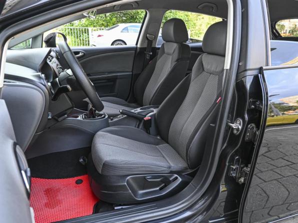 SEAT Leon II с пробегом 2009 года, цена 682 000 рублей, 231876 км, хэтчбек, Автокод Объявления