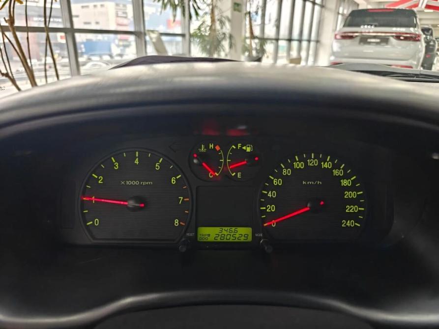 Hyundai Sonata IV (EF) Рестайлинг Москва  - изображение 13