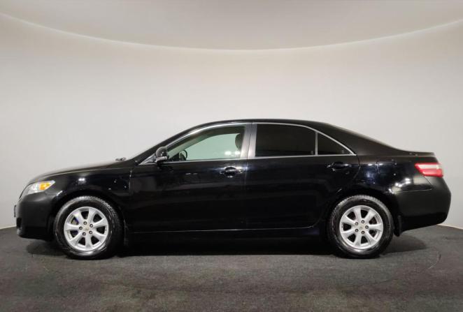 Toyota Camry VI (XV40) Рестайлинг с пробегом 2011 года, цена 1 230 000 рублей, 298205 км, седан, Автокод Объявления