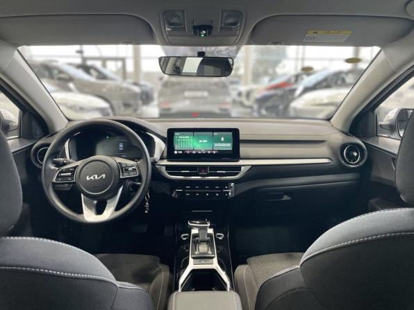 Kia K3 II (China Market) Рестайлинг с пробегом 2023 года, цена 2 109 900 рублей, 2700 км, седан, Автокод Объявления