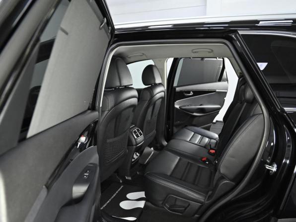 Kia Sorento III Prime Рестайлинг с пробегом 2018 года, цена 2 399 000 рублей, 124000 км, внедорожник, Автокод Объявления