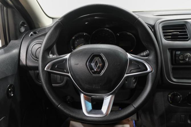 Renault Logan II Рестайлинг с пробегом 2019 года, цена 799 000 рублей, 53000 км, седан, Автокод Объявления