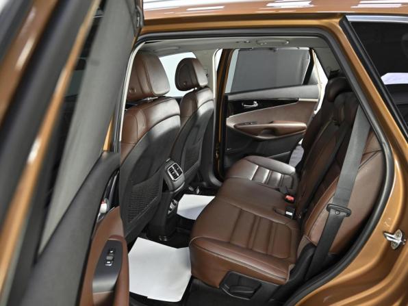 Kia Sorento III Prime с пробегом 2016 года, цена 2 449 000 рублей, 104000 км, внедорожник, Автокод Объявления