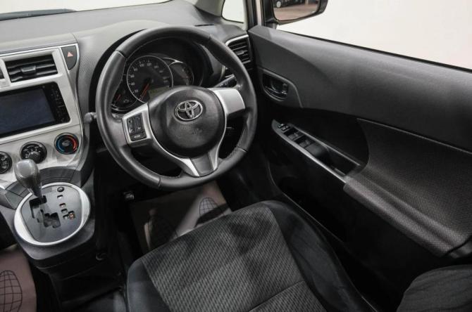 Toyota Ractis II с пробегом 2012 года, цена 849 000 рублей, 147000 км, хэтчбек, Автокод Объявления