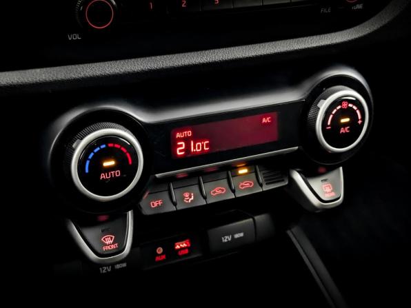 Kia Rio IV с пробегом 2019 года, цена 1 515 000 рублей, 69834 км, седан, Автокод Объявления