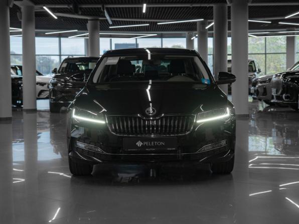 Skoda Superb III Рестайлинг с пробегом 2025 года, цена 3 250 000 рублей, 55 км, лифтбек, Автокод Объявления