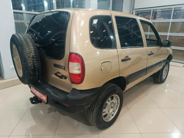 Chevrolet Niva I с пробегом 2005 года, цена 219 000 рублей, 131000 км, внедорожник, Автокод Объявления