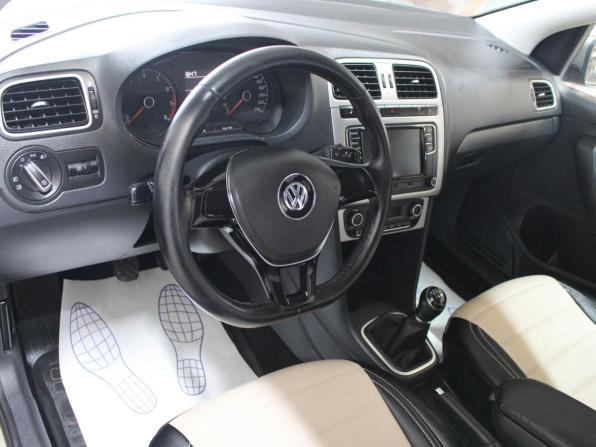 Volkswagen Polo V Рестайлинг с пробегом 2016 года, цена 798 000 рублей, 242170 км, седан, Автокод Объявления