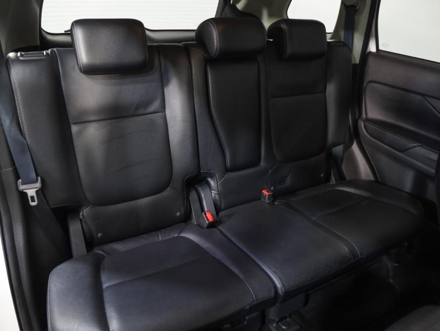 Mitsubishi Outlander III Рестайлинг 2 Санкт-Петербург  - изображение 21