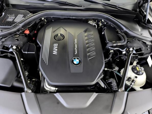 BMW 7 серии VI (G11/G12) Рестайлинг с пробегом 2020 года, цена 4 500 000 рублей, 180236 км, седан, Автокод Объявления